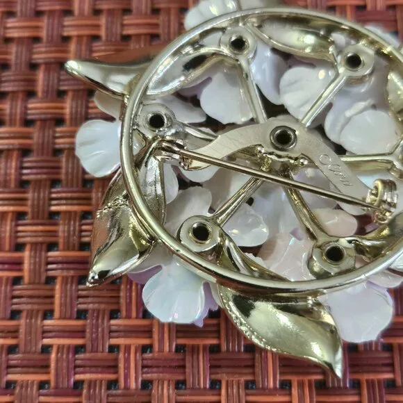 Vintage Coro Brooch - Picture 4 of 4
